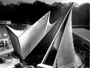 Xenakis' design - the Philips pavilion